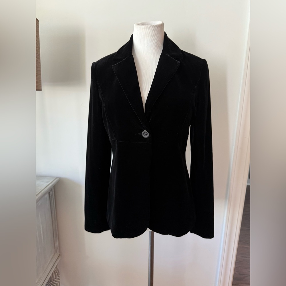 New! Vince Black Velvet Jacket Size 10 - Picture 2 of 10
